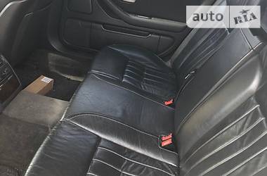 Седан Audi A8 2005 в Краснограді