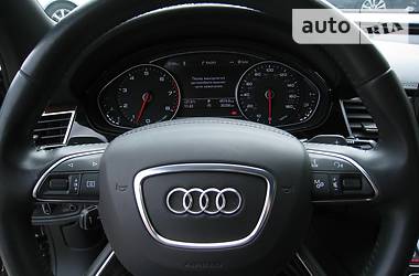 Седан Audi A8 2016 в 