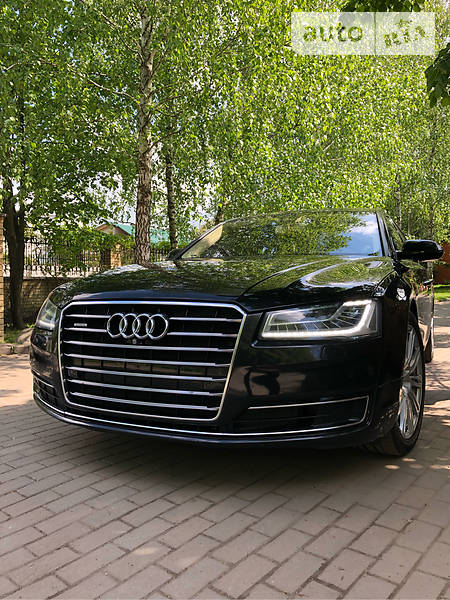 Седан Audi A8 2013 в Виннице