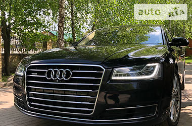 Седан Audi A8 2013 в Виннице