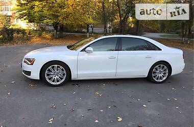 Седан Audi A8 2014 в Староконстантинове