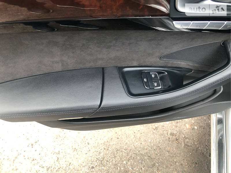Седан Audi A8 2011 в Одесі