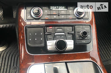 Седан Audi A8 2011 в 