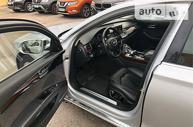 Седан Audi A8 2011 в 