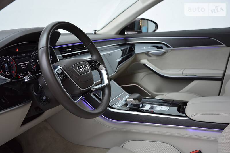 Седан Audi A8 2017 в Києві