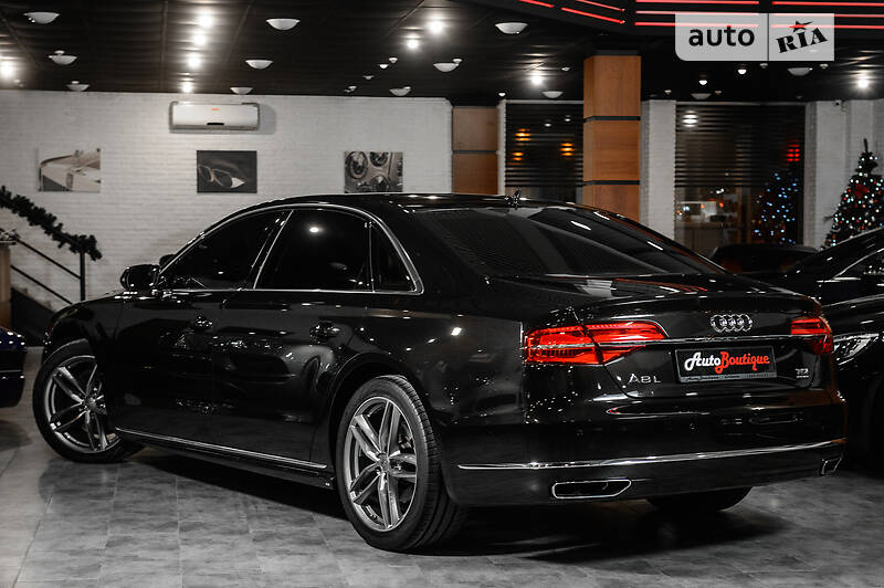 Седан Audi A8 2017 в Одессе