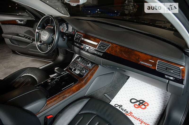 Седан Audi A8 2017 в Одессе