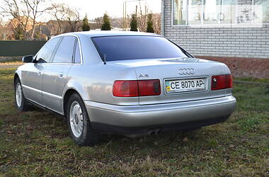 Седан Audi A8 1997 в Снятині