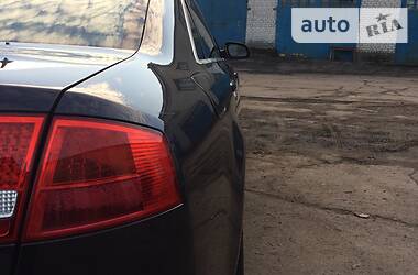 Седан Audi A8 2004 в Славянске