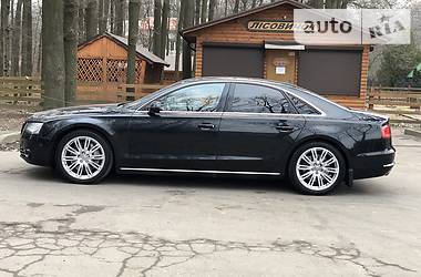 Седан Audi A8 2010 в Виннице