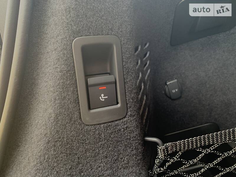 Седан Audi A8 2019 в Києві