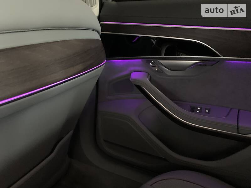 Седан Audi A8 2019 в Києві