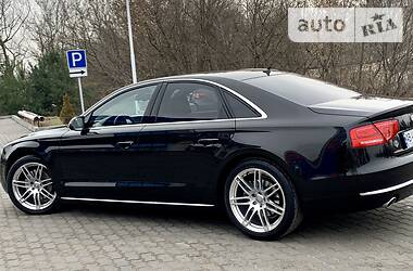 Седан Audi A8 2013 в 