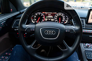 Седан Audi A8 2016 в 