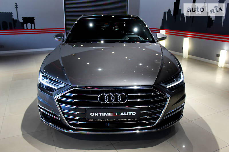Седан Audi A8 2017 в 