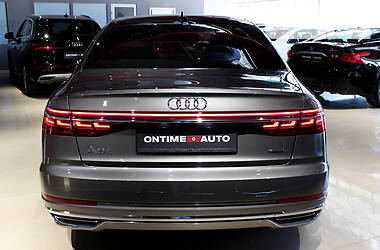 Седан Audi A8 2017 в 