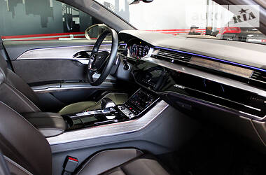 Седан Audi A8 2017 в 