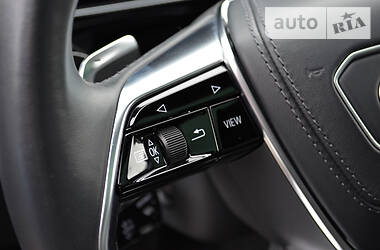 Седан Audi A8 2017 в 