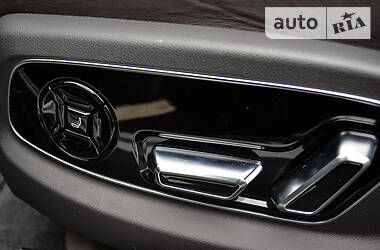 Седан Audi A8 2017 в 