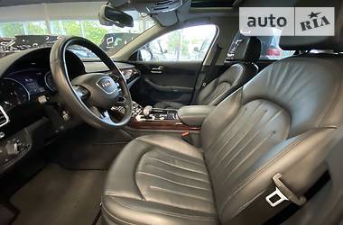 Седан Audi A8 2012 в Одессе