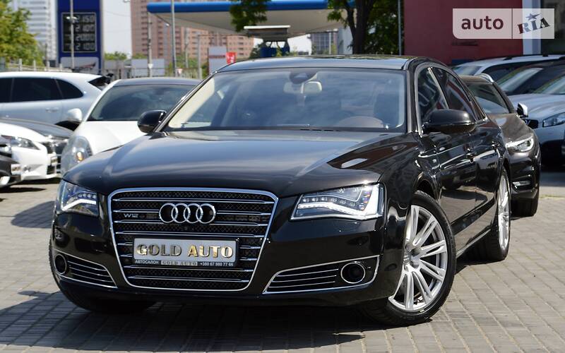 Седан Audi A8 2012 в Одесі