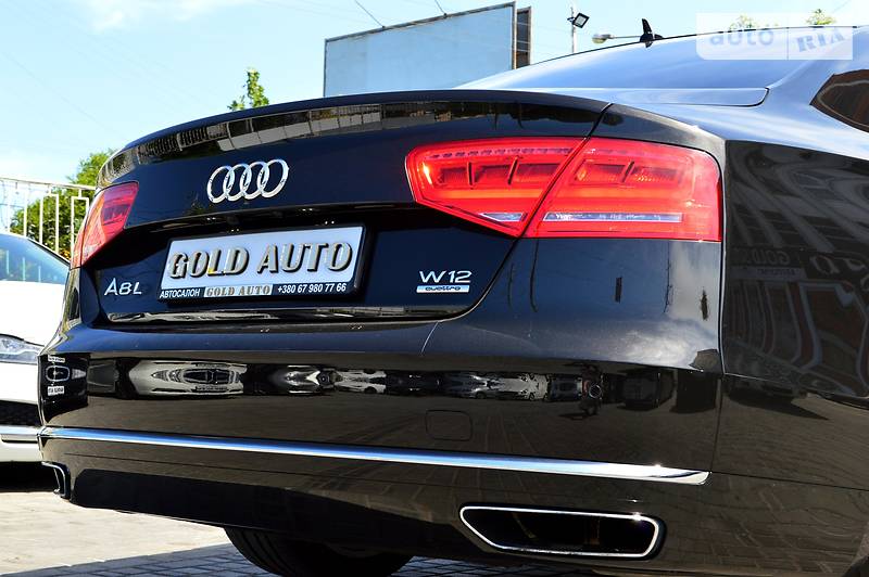 Седан Audi A8 2012 в Одесі