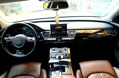 Седан Audi A8 2010 в Киеве