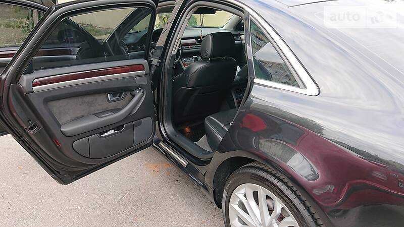 Седан Audi A8 2006 в Киеве
