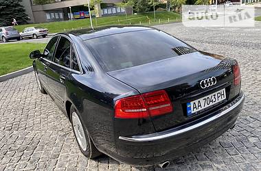 Седан Audi A8 2008 в Днепре