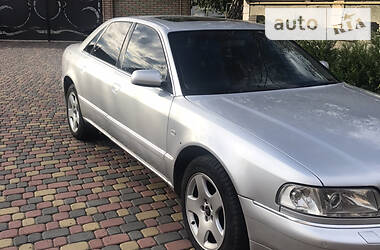 Седан Audi A8 2000 в Черновцах