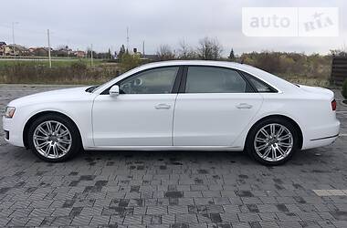 Седан Audi A8 2015 в Стрые