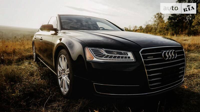 Седан Audi A8 2016 в Сумах