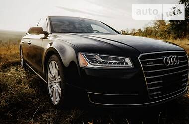 Седан Audi A8 2016 в Сумах