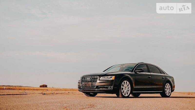 Седан Audi A8 2016 в Сумах