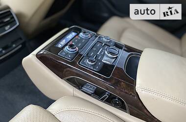 Седан Audi A8 2012 в Киеве