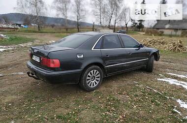 Седан Audi A8 1994 в Чорткове