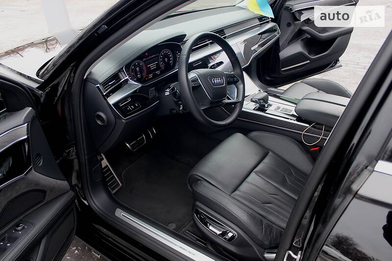 Седан Audi A8 2018 в Харькове