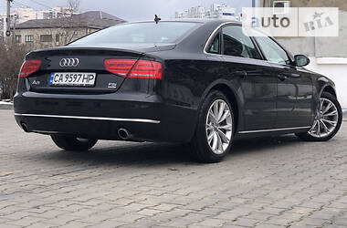 Седан Audi A8 2012 в Одесі