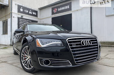 Седан Audi A8 2012 в Черновцах