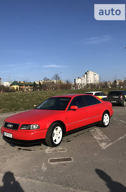 Седан Audi A8 1994 в Львове