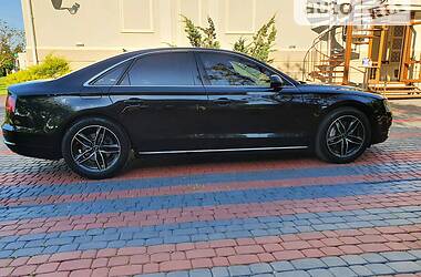 Седан Audi A8 2012 в Луцке