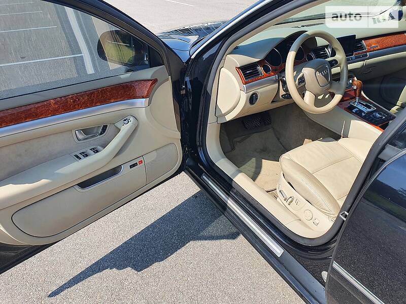 Седан Audi A8 2008 в Днепре