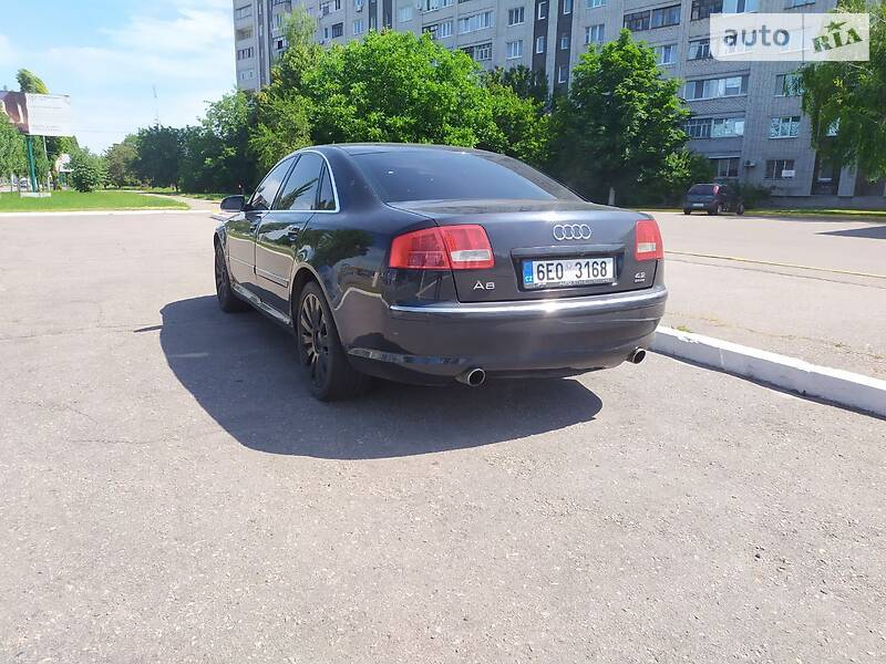 Седан Audi A8 2004 в Кременчуге