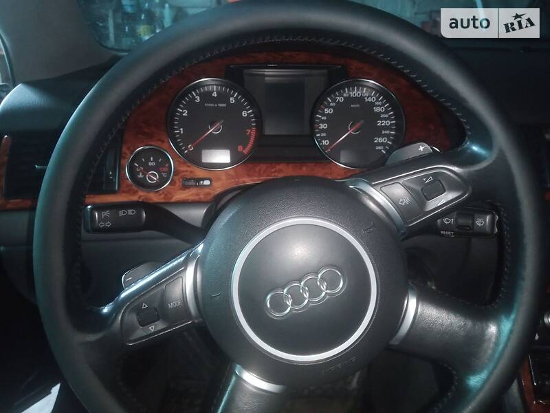 Седан Audi A8 2004 в Кременчуге