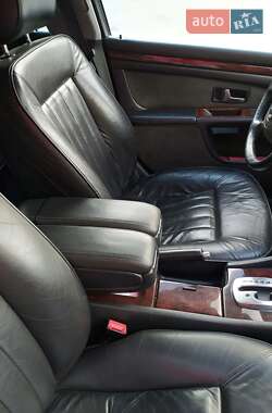 Седан Audi A8 1999 в 