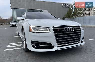 Седан Audi A8 2016 в Киеве