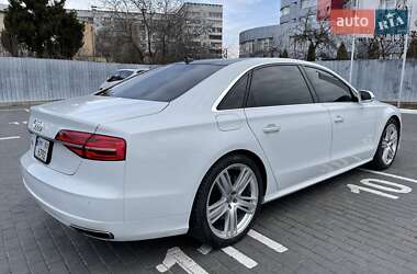Седан Audi A8 2016 в Киеве