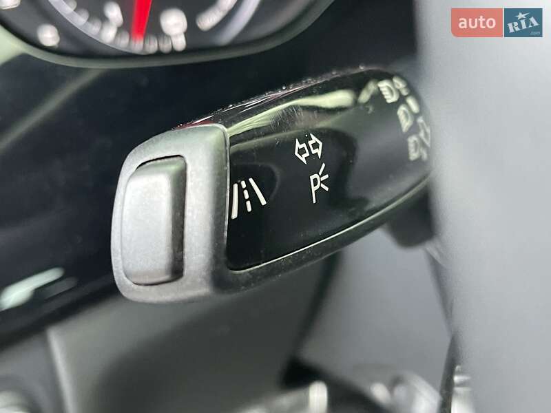 Седан Audi A8 2016 в Києві