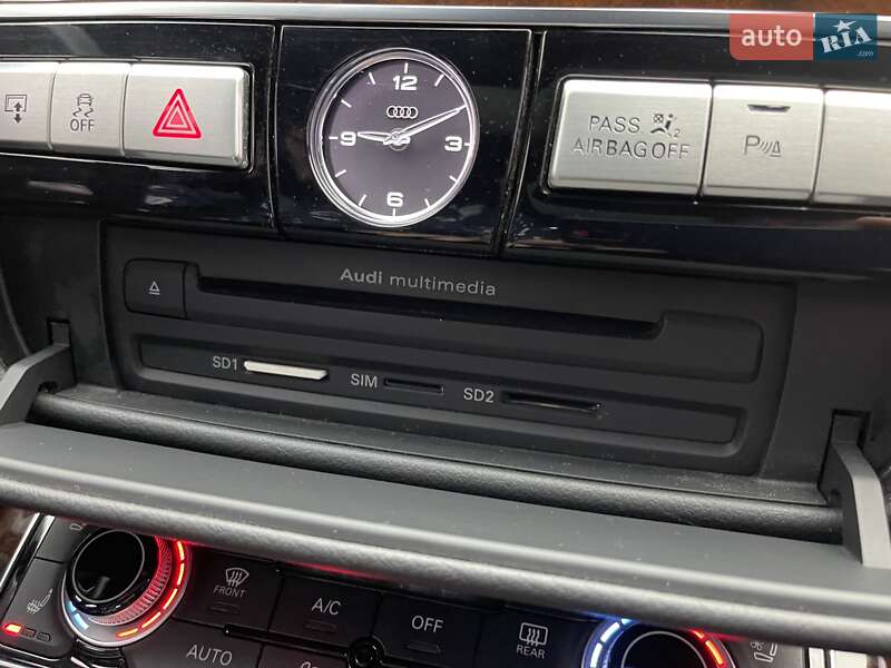 Седан Audi A8 2016 в Києві