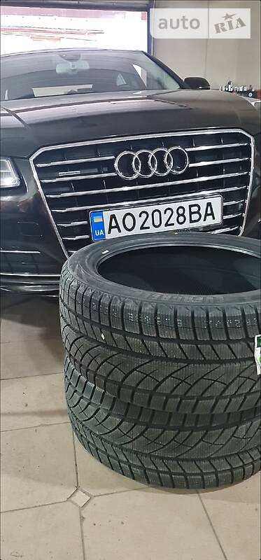Седан Audi A8 2017 в Тячеве